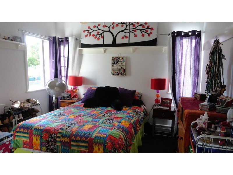 29 Collins Street, Mount Lofty QLD 4350