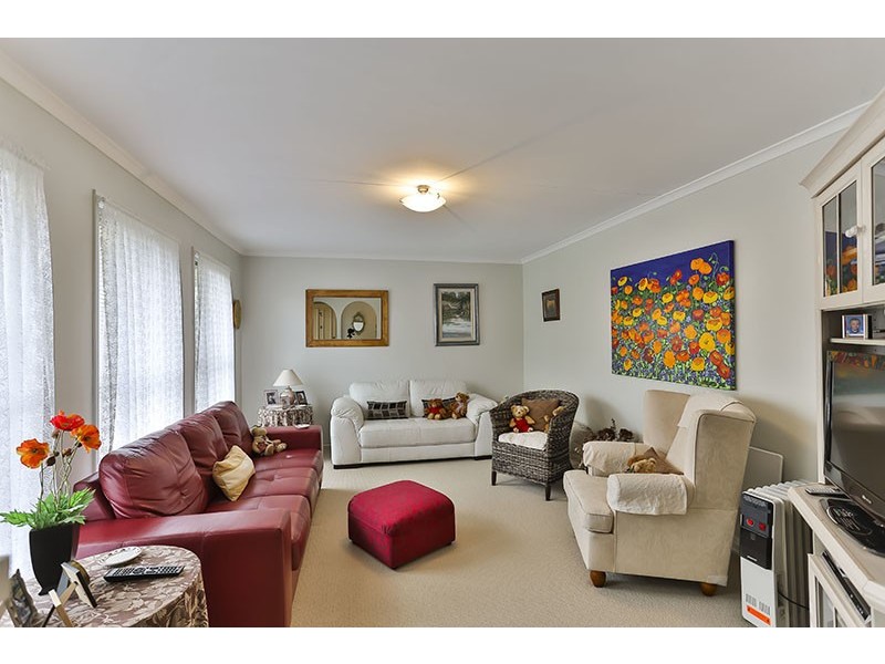 7 Roslyn Street, Centenary Heights QLD 4350