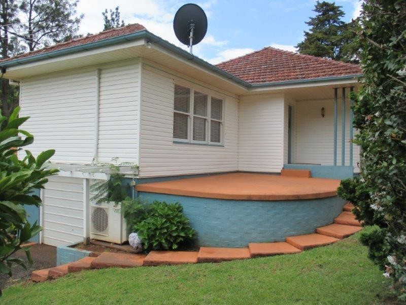 8 Fairholme Street, East Toowoomba QLD 4350