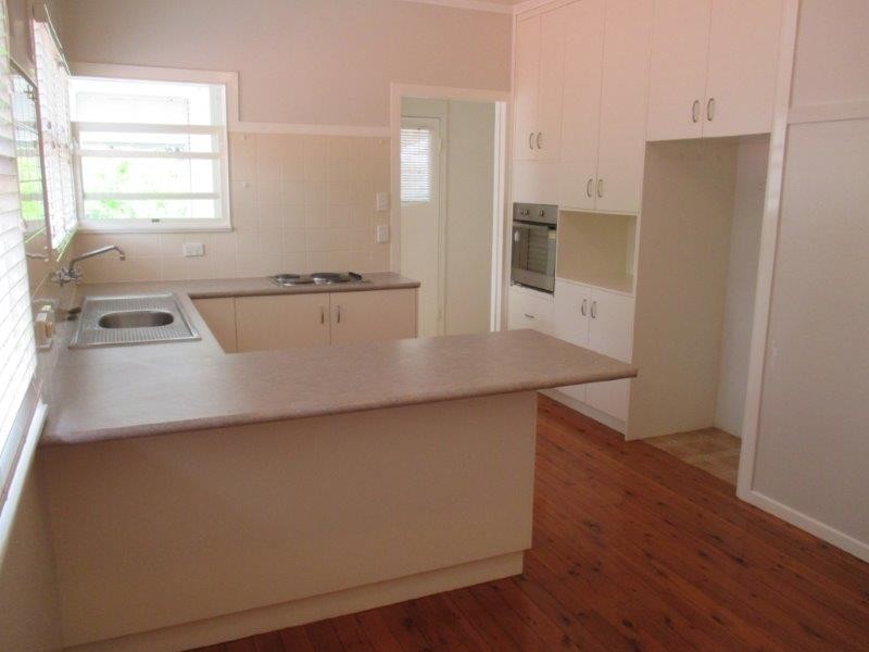 8 Fairholme Street, East Toowoomba QLD 4350