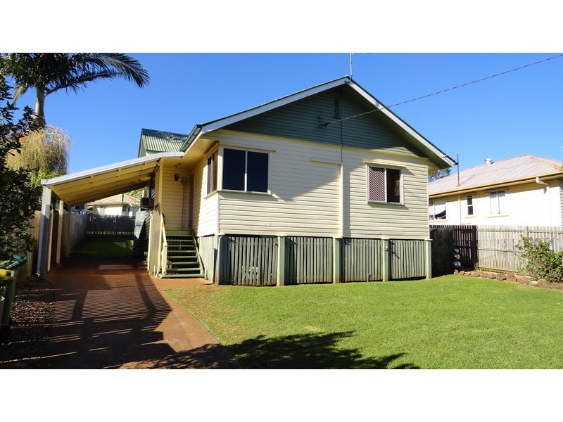 8 Mooney Street, Harlaxton QLD 4350