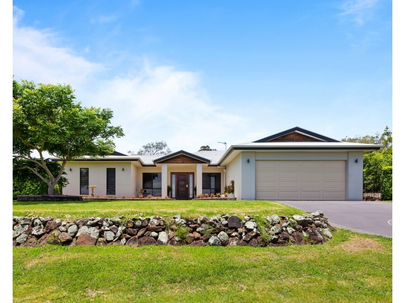 23 Roderick Drive, Cotswold Hills QLD 4350