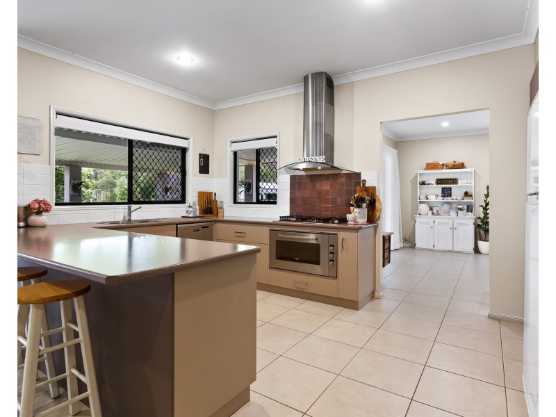 23 Roderick Drive, Cotswold Hills QLD 4350