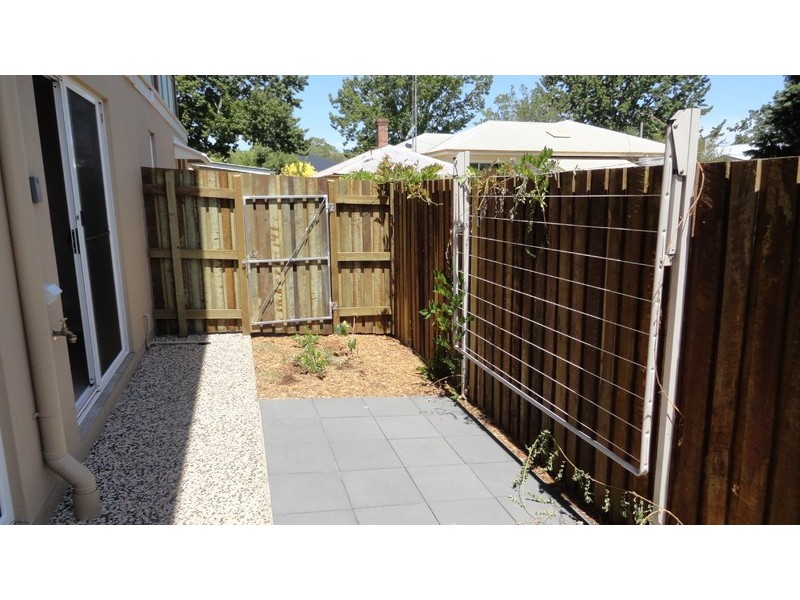 2/2A Creek Street, East Toowoomba QLD 4350