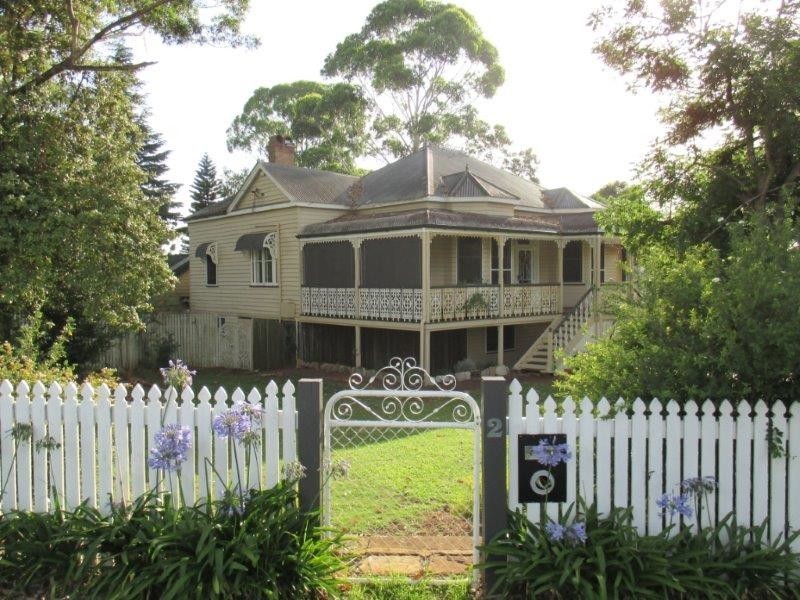 2 Chamberlain Street, North Toowoomba QLD 4350