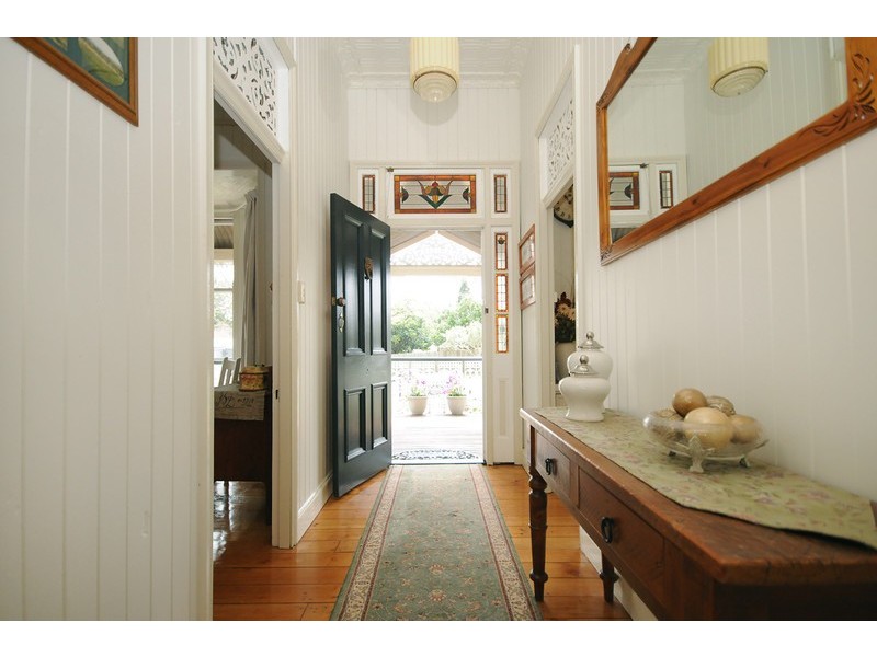 2 Chamberlain Street, North Toowoomba QLD 4350