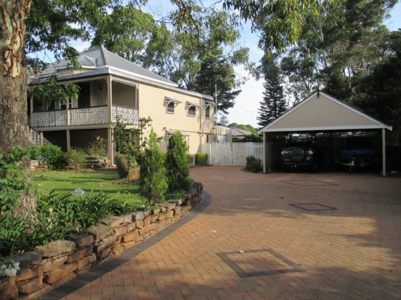 2 Chamberlain Street, North Toowoomba QLD 4350