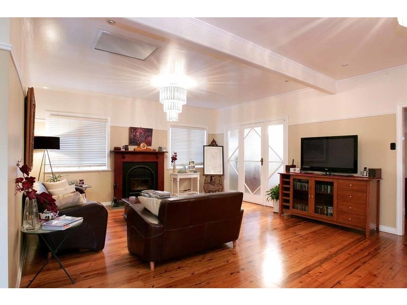 15 Johnson Street, East Toowoomba QLD 4350
