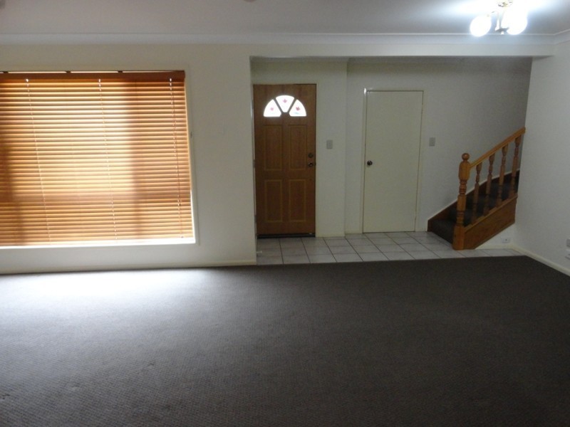 18/25 Gladstone Street, Newtown QLD 4350