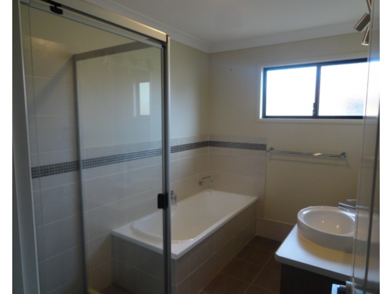 2 Primrose Street, South Toowoomba QLD 4350