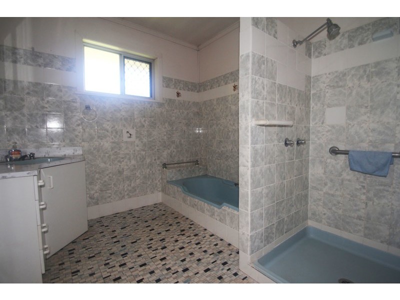240 West Street, South Toowoomba QLD 4350