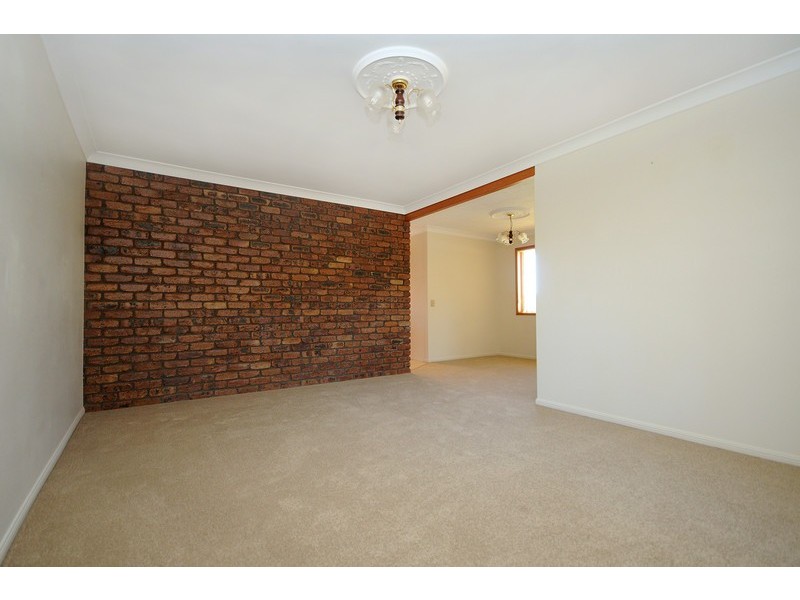 9 Araluen Court, Kearneys Spring QLD 4350