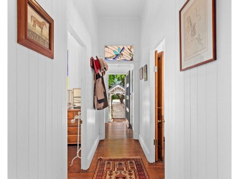 16 Lilley Street, East Toowoomba QLD 4350