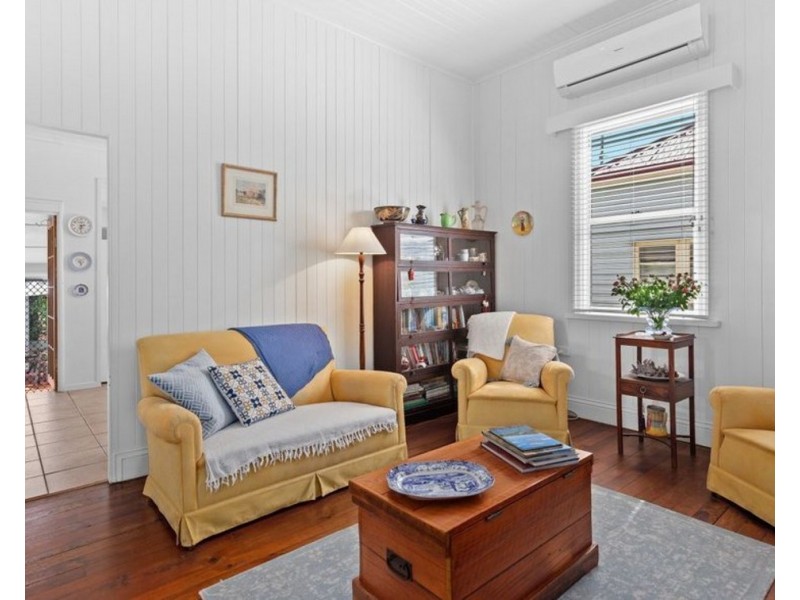 16 Lilley Street, East Toowoomba QLD 4350