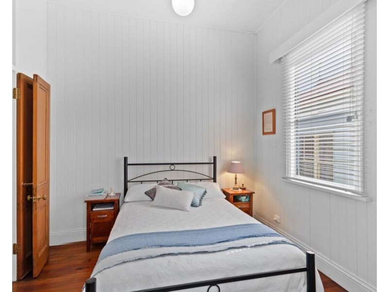 16 Lilley Street, East Toowoomba QLD 4350