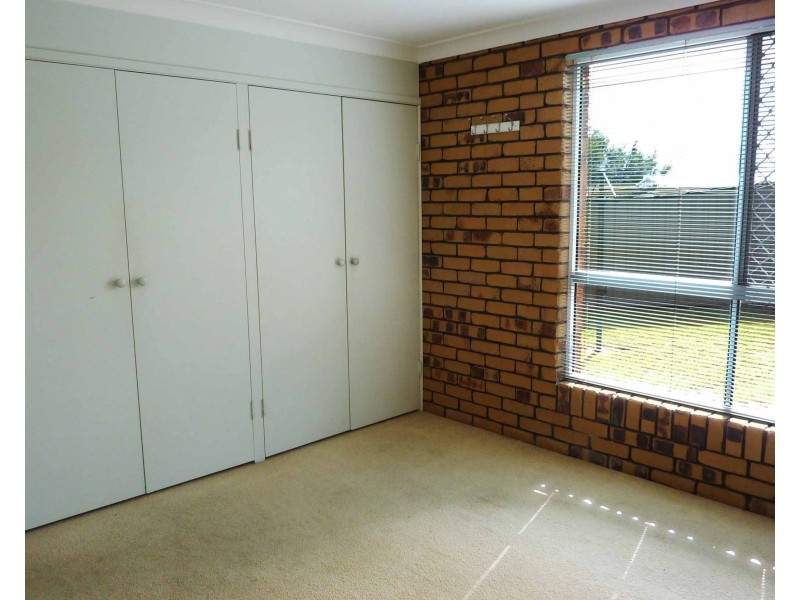 1 & 2/11 Beer Court, Kearneys Spring QLD 4350