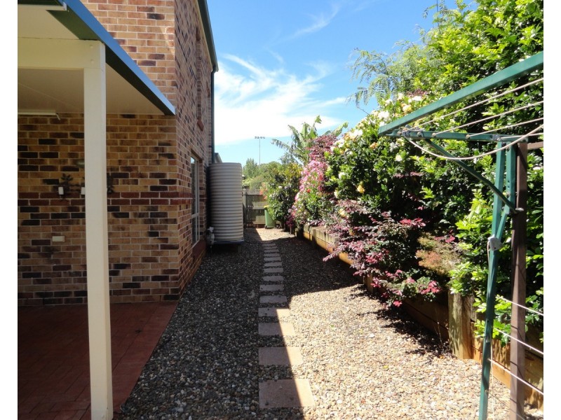 1/1 Stockton Court, Centenary Heights QLD 4350