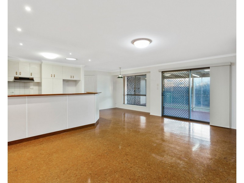 11 Bouganvillea Drive, Middle Ridge QLD 4350