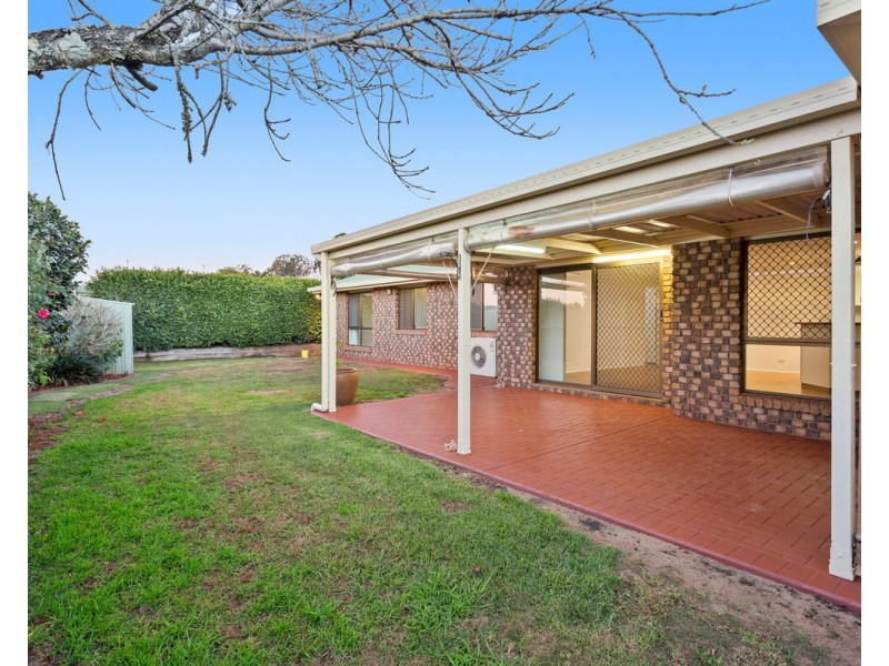 11 Bouganvillea Drive, Middle Ridge QLD 4350