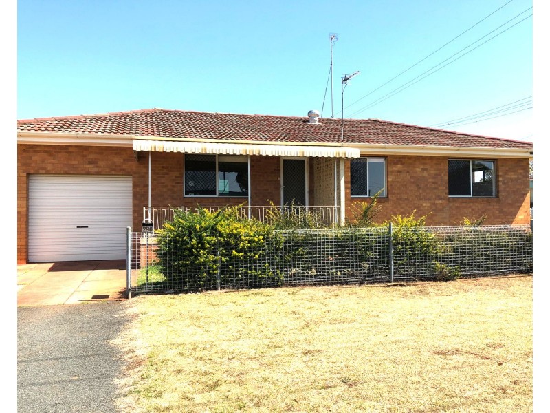 290 North Street, Rockville QLD 4350