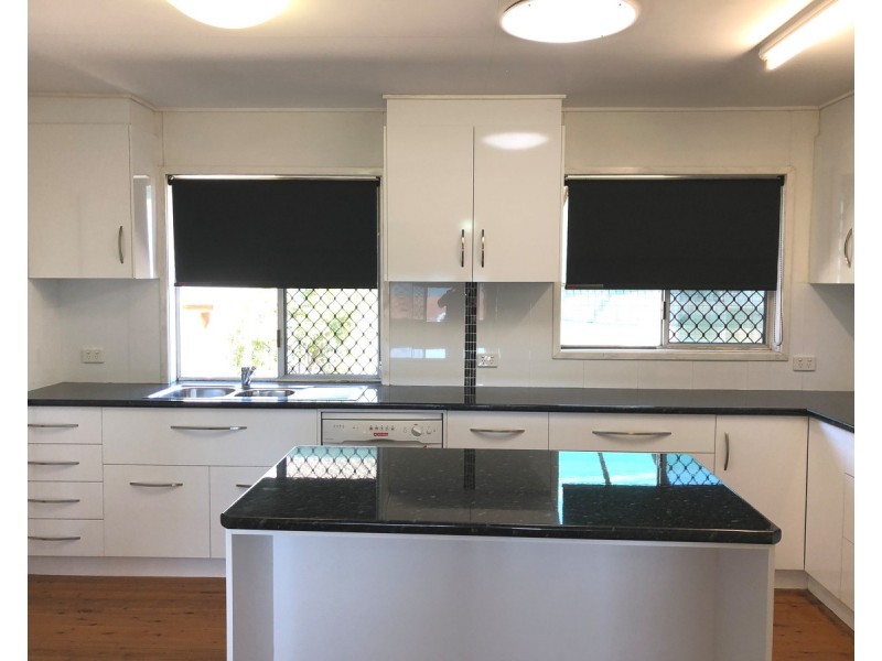 290 North Street, Rockville QLD 4350