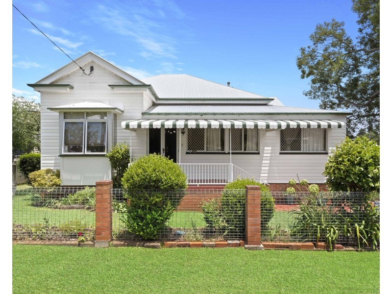 13 Godfrey Street, East Toowoomba QLD 4350