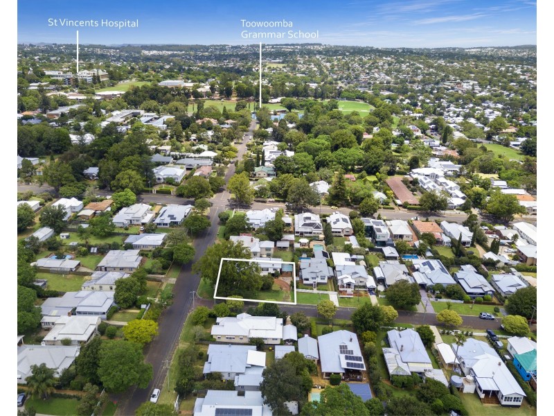 13 Godfrey Street, East Toowoomba QLD 4350