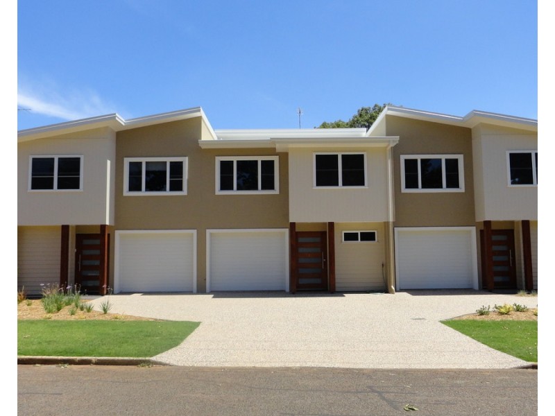 2/2A Creek Street, East Toowoomba QLD 4350