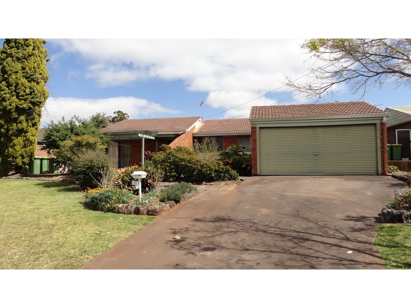 17 Claire Street, Centenary Heights QLD 4350