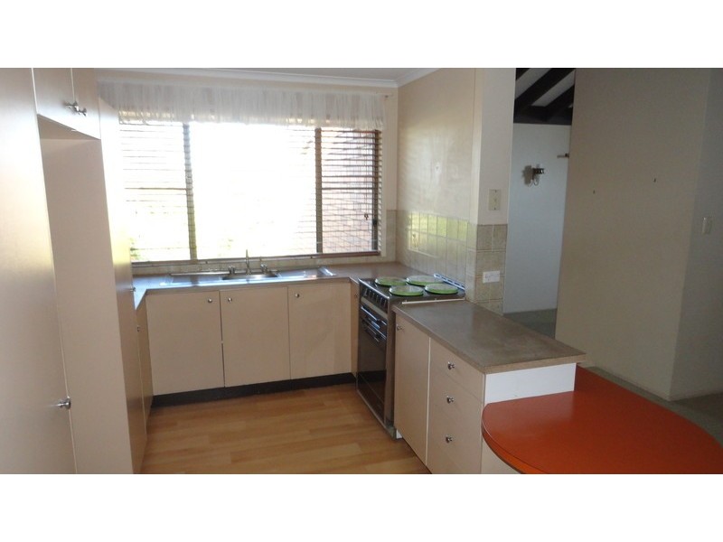 17 Claire Street, Centenary Heights QLD 4350