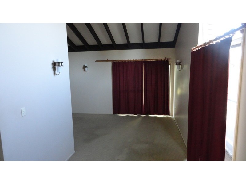 17 Claire Street, Centenary Heights QLD 4350