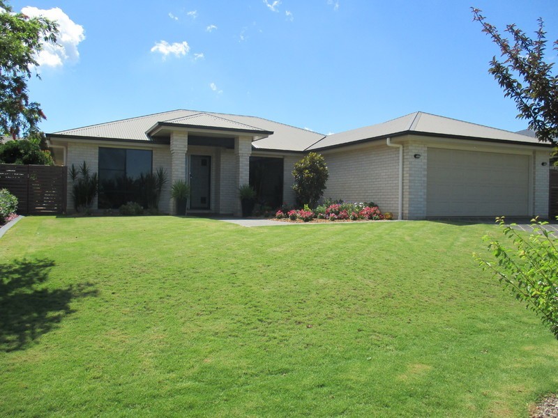 18 Hinchcliffe Drive, Kearneys Spring QLD 4350