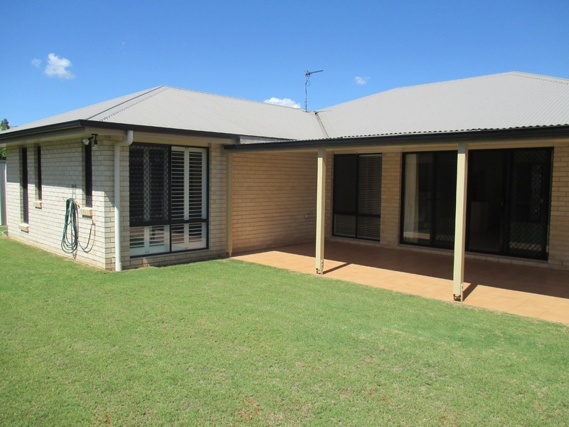 18 Hinchcliffe Drive, Kearneys Spring QLD 4350