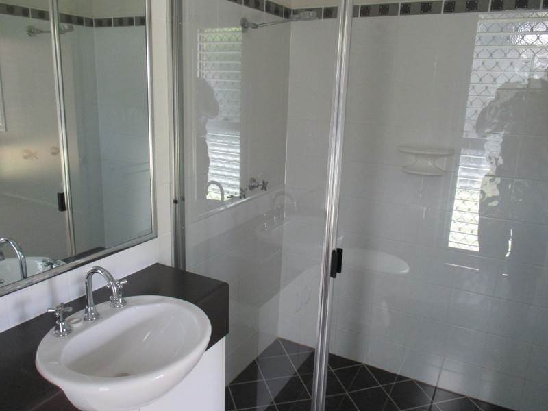 18 Hinchcliffe Drive, Kearneys Spring QLD 4350