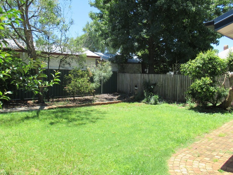2a Stirling Street, East Toowoomba QLD 4350