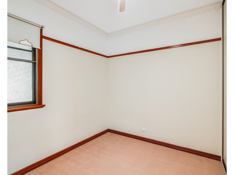 2 Parkinson Street, South Toowoomba QLD 4350