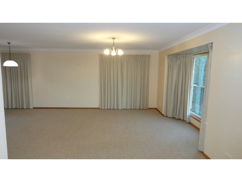 3 Wirraway Drive, Wilsonton QLD 4350