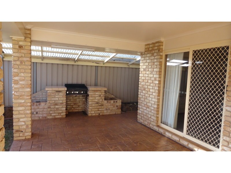 3 Wirraway Drive, Wilsonton QLD 4350