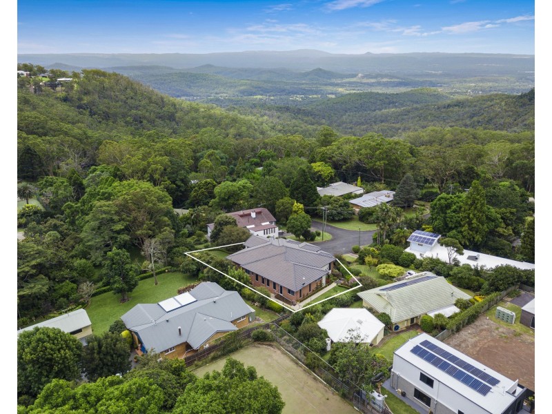 5 Boondi Street, Mount Lofty QLD 4350