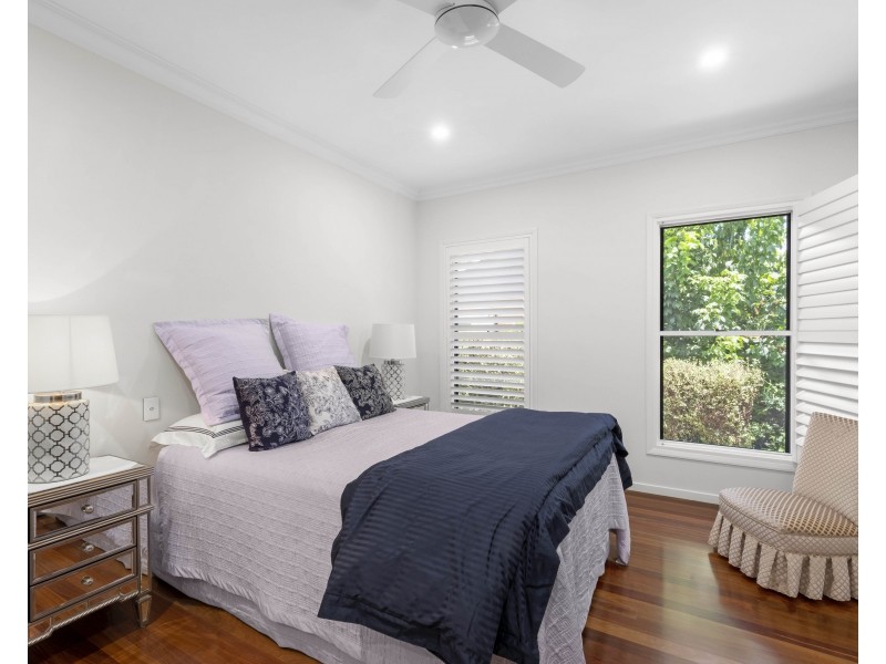 5 Boondi Street, Mount Lofty QLD 4350