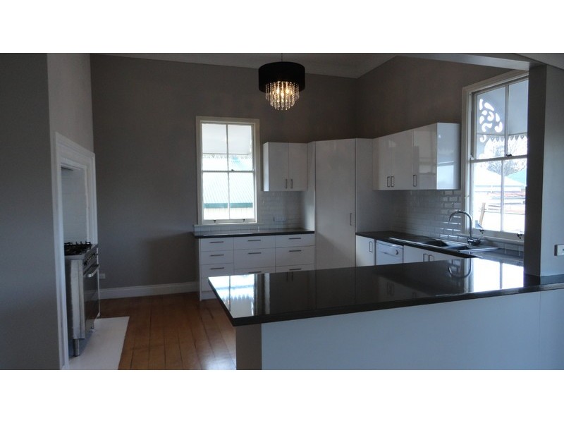 8 Somme Street, North Toowoomba QLD 4350