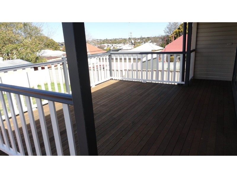 8 Somme Street, North Toowoomba QLD 4350