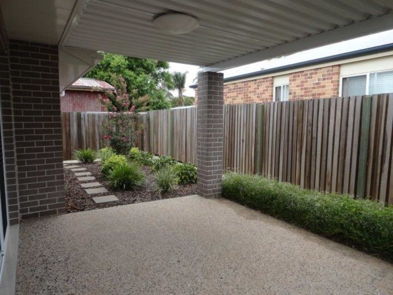 3/5 Gatfield Street`, Newtown QLD 4350