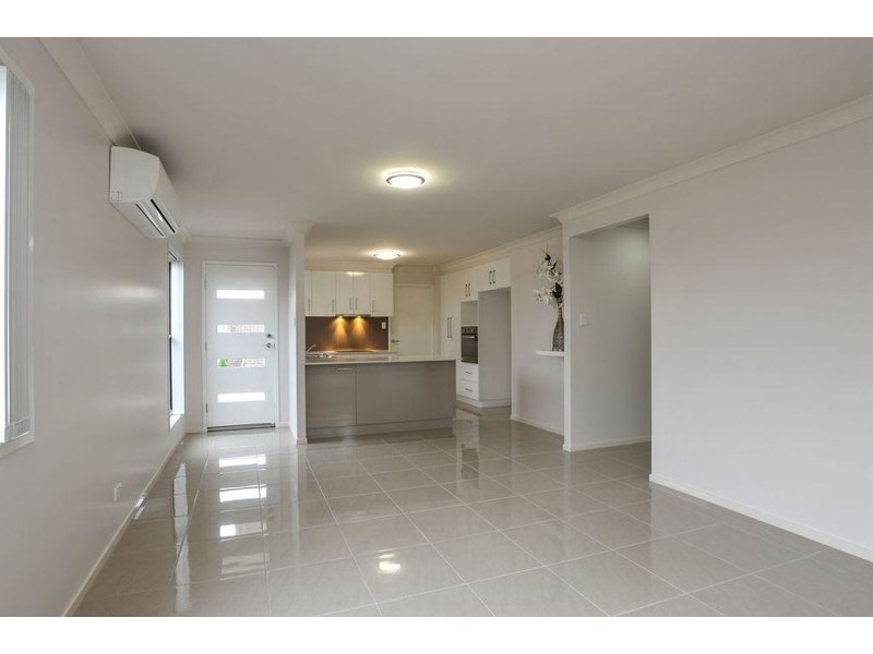3/5 Gatfield Street`, Newtown QLD 4350