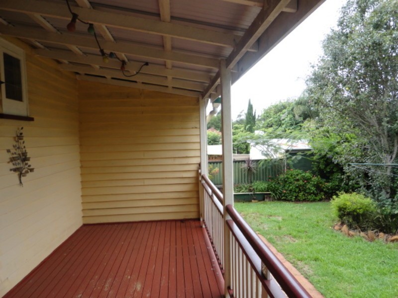 240 Herries Street, Newtown QLD 4350