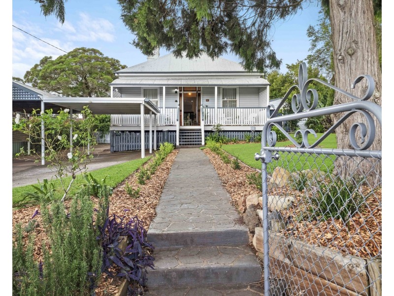 49 Ipswich Street, East Toowoomba QLD 4350