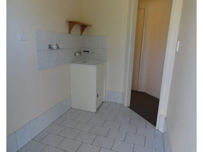 2/15 Paradise Street, Harristown QLD 4350