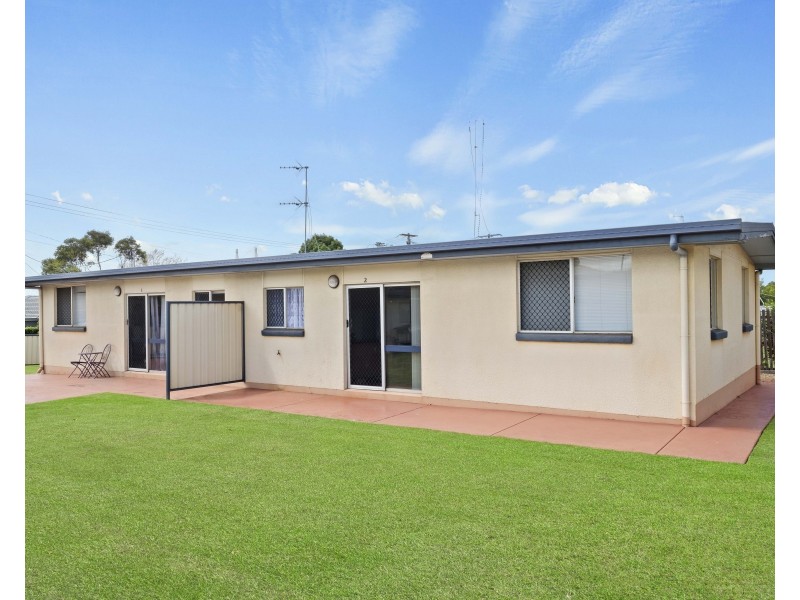 Units 1 and 2/25 Hampton Street, Newtown QLD 4350