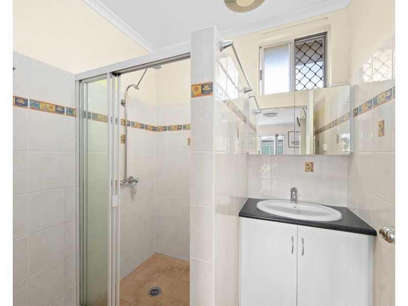 Units 1 and 2/25 Hampton Street, Newtown QLD 4350