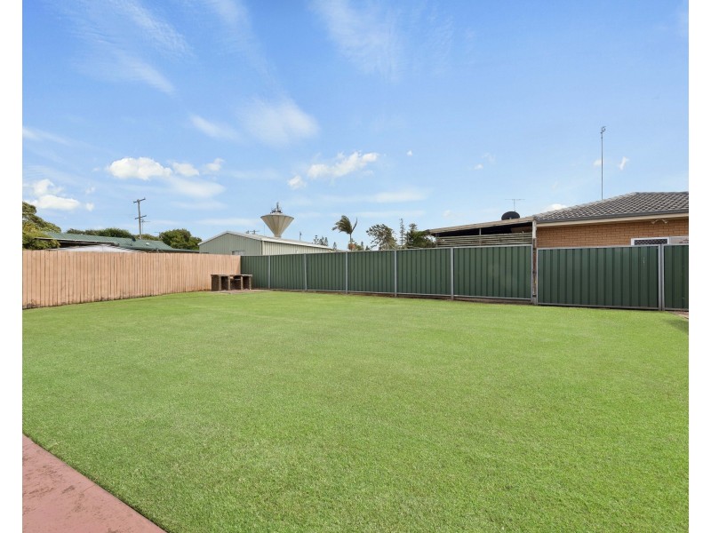 Units 1 and 2/25 Hampton Street, Newtown QLD 4350